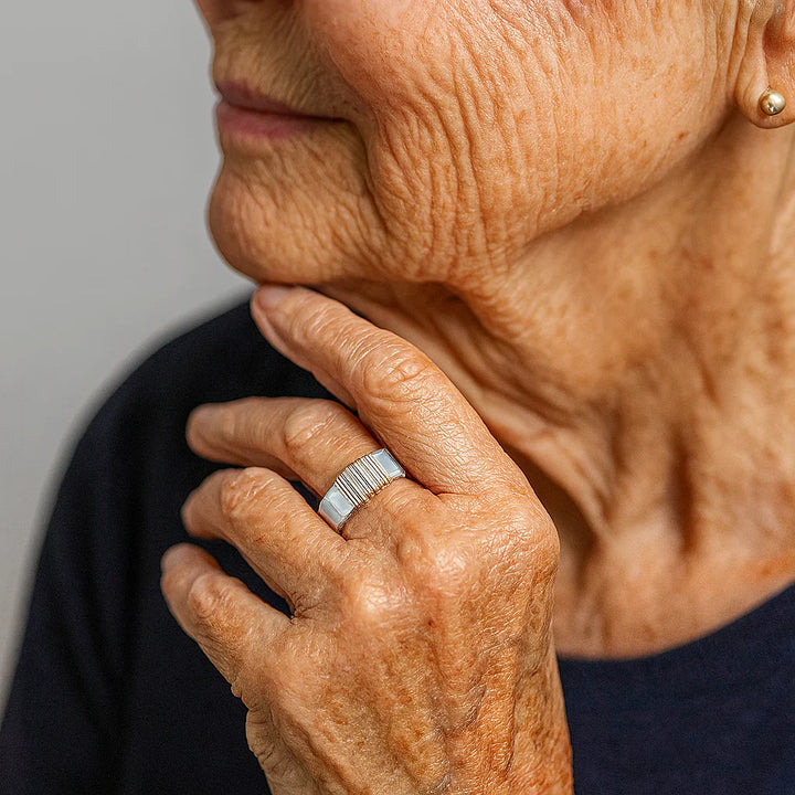 Anel Boho Fios Dourados